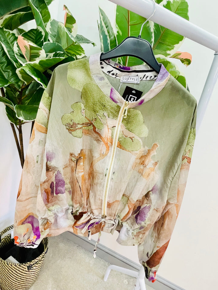 The NITA bomber jacket - 2 colours