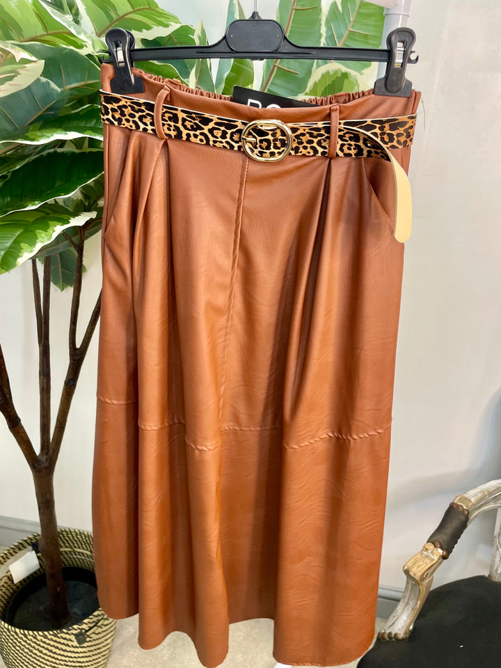 LADIES FAUX LEATHER MAXI SKIRT - BLACK & CAMEL TAN