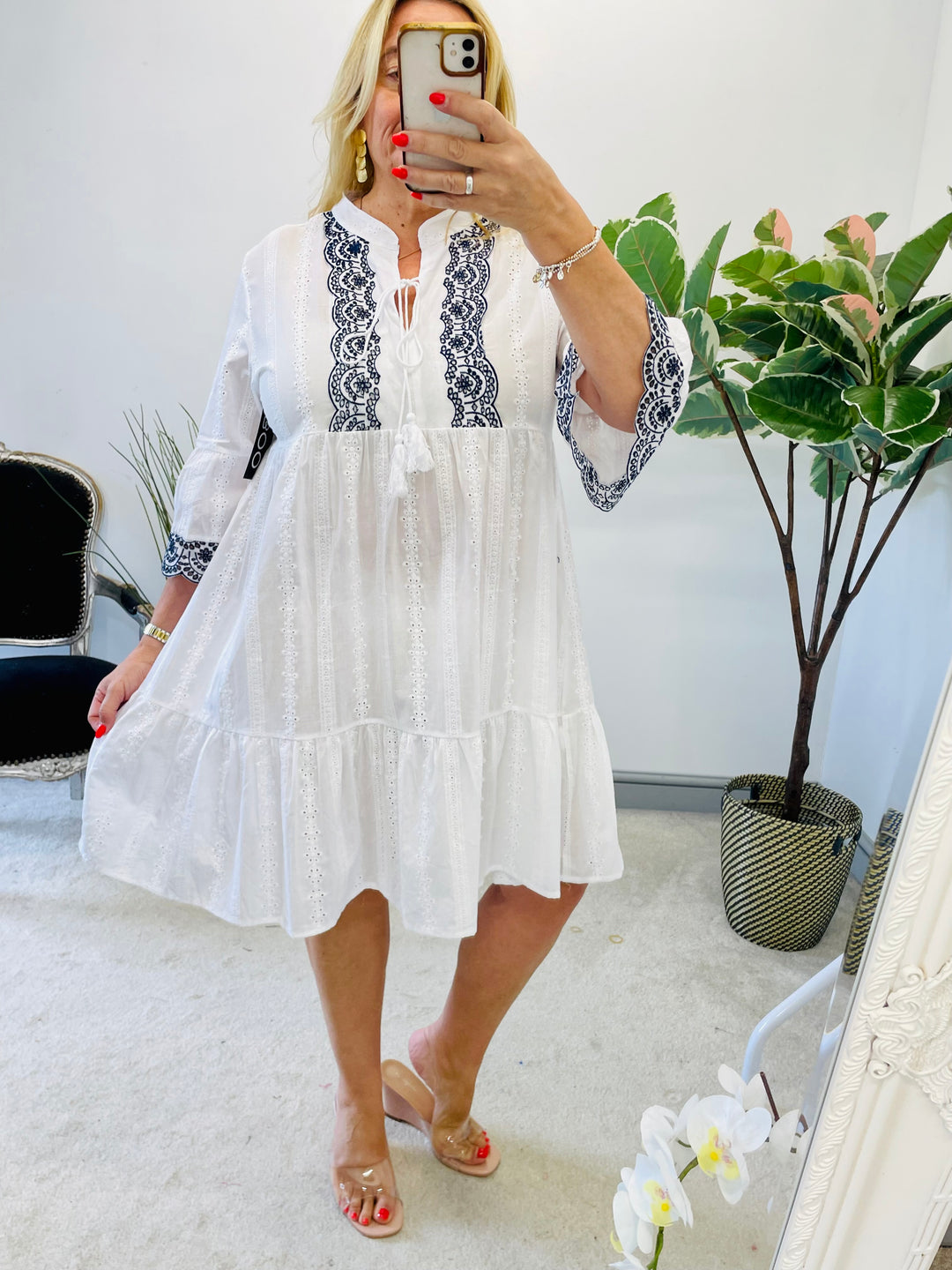 LADIES WHITE BRODERIE ANGLAISE SUMMER SMOCK DRESS