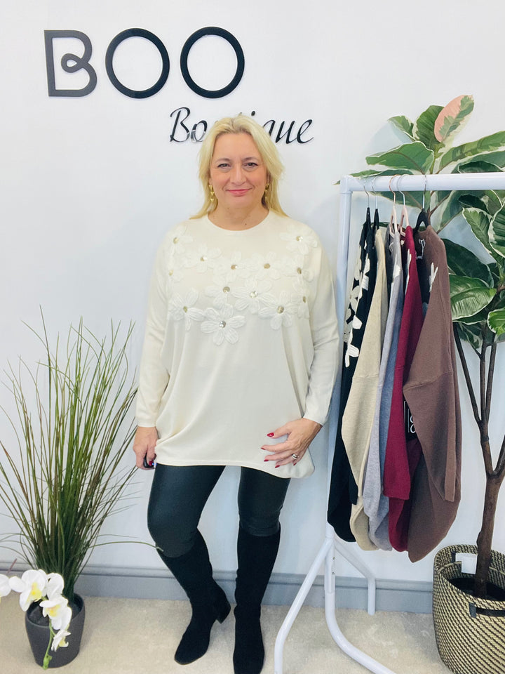 LADIES EMBROIDERED OVERSIZE LOOSE FIT JUMPER CREAM