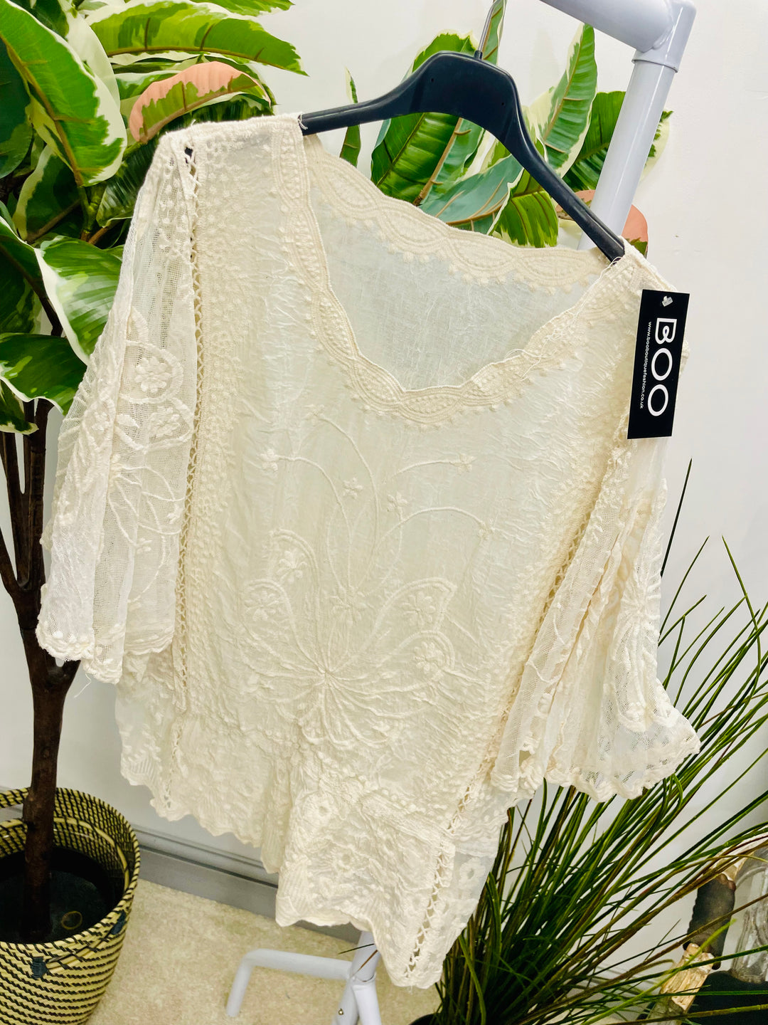 LADIES PRETTY LACY SUMMER BOHO TOP - WHITE, BEIGE & BROWN