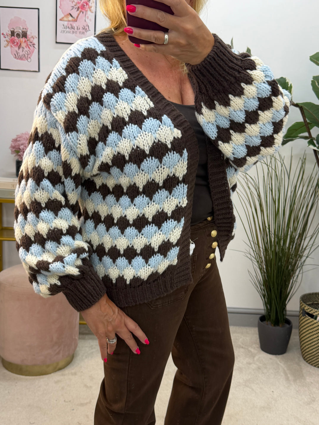 The NONI cardigan