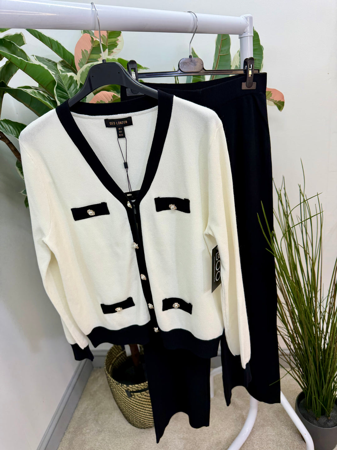 LADIES FASHION BLACK & WHITE MONOCHOME WIDE LEG TROUSER CO ORD SET