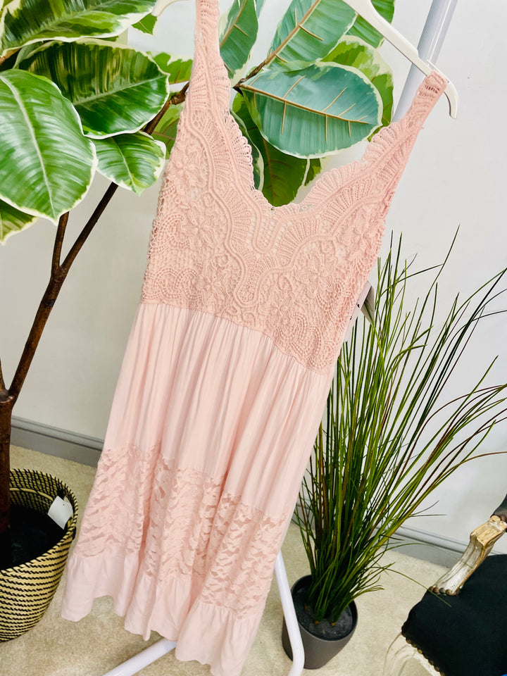 The OTTIE dress - one beige only
