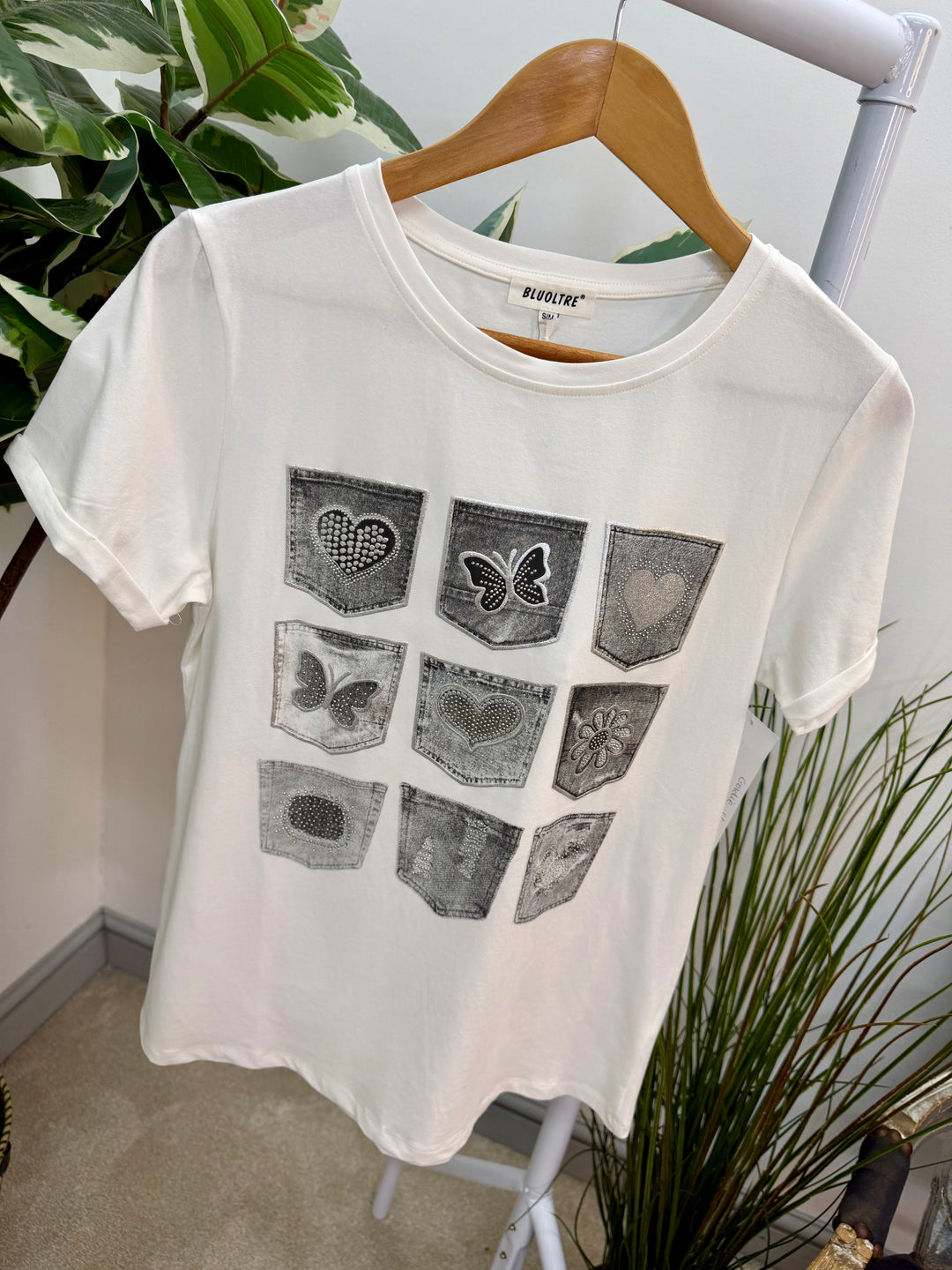 LADIES FASHION WHITE STRETCH T SHIRT