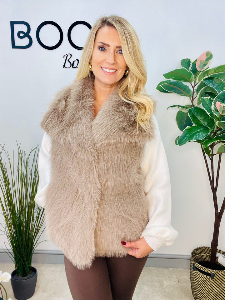 LADIES FASHION FAUX FUR GILET - BEIGE, BLACK, BROWN & CREAM