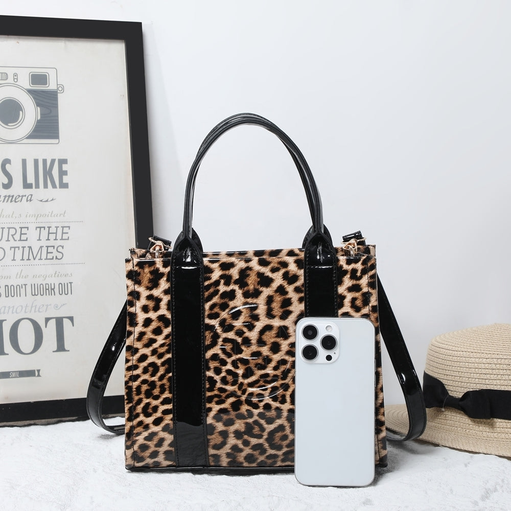 The DAVINA small leopard tote bag