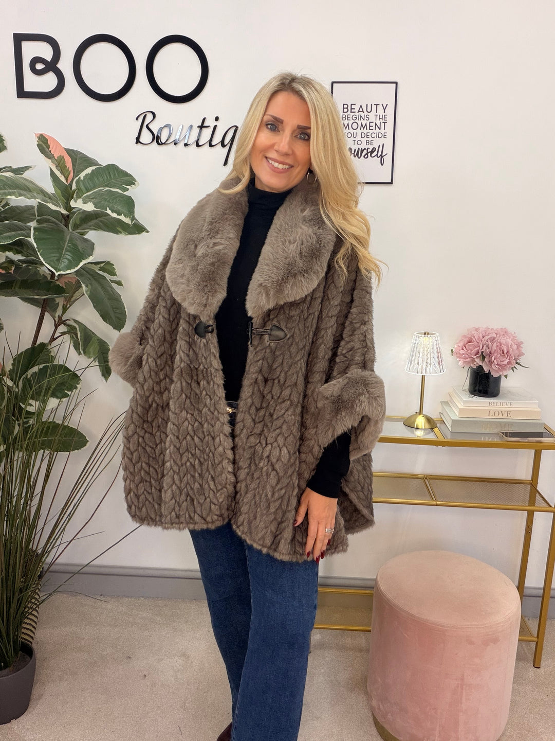 The EMILY luxe faux fur cape - 5 colours