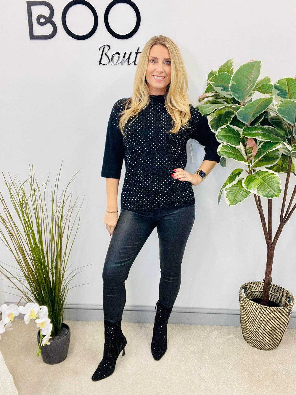 LADIES BLACK SPARKLY STUD SHORT SLEEVE JUMPER