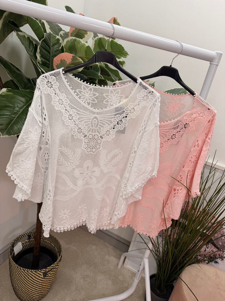 Ladies Fashion Pretty Crochet Lace Top - white & pink