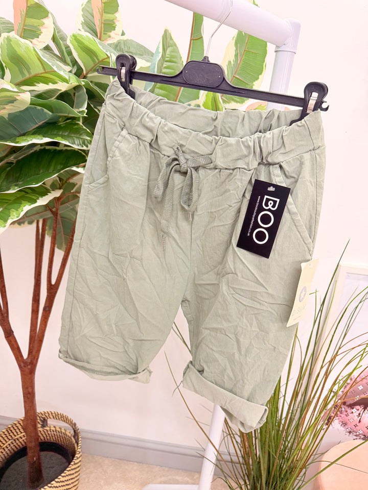 Ladies Fashion Stretch Magic Shorts khaki