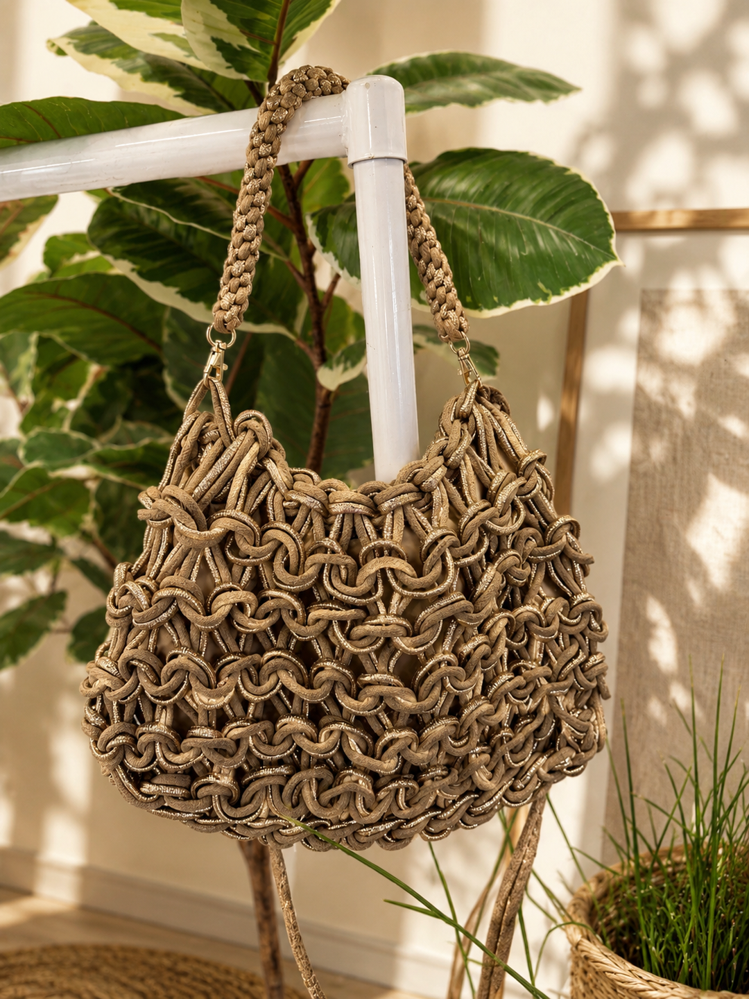 The LIBBY woven bag - 7 colours
