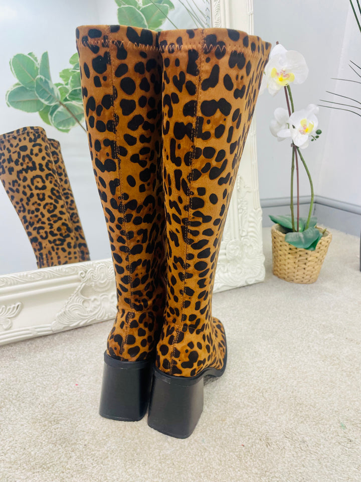 LEOPARD PRINT FAUX SUEDE CALF BOOTS ( H5 )