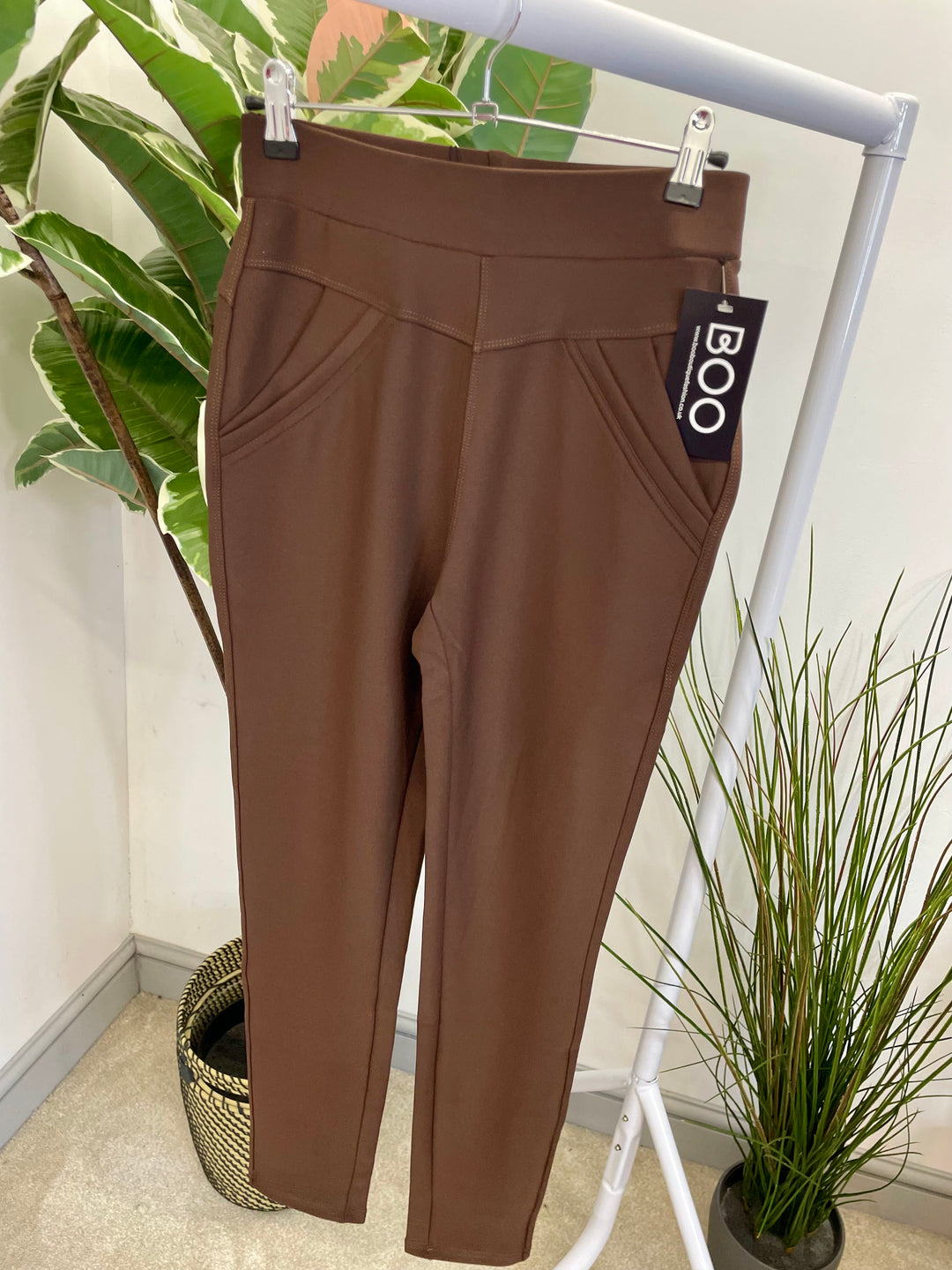 The JOY chocolate brown leggings
