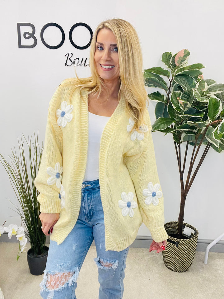 LADIES LEMON CHUNKY KNIT FLOWER CARDIGAN