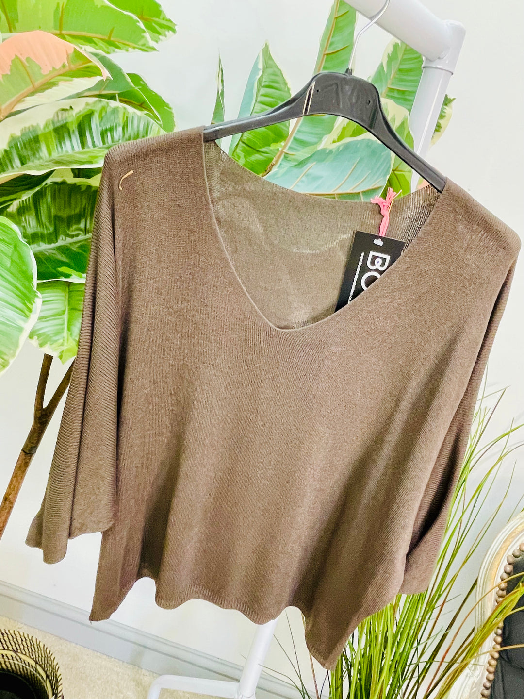 LADIES SOFT FINE KNIT V NECK TOP - YELLOW, WHITE, BROWN, TURQUOISE, CAMEL