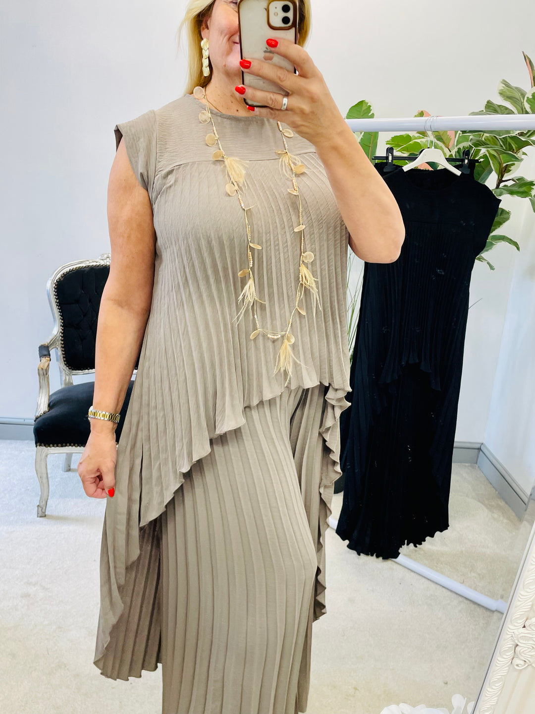 LADIES PLEATED WIDE LEG TROUSER CO ORD SET - BLACK & TAUPE