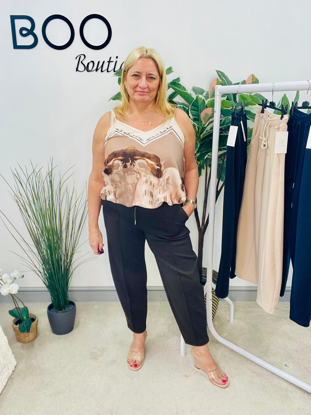 LADIES CARROT TAPERED LEG JOGGY TROUSERS - BLACK, NAVY, BEIGE & CHOCOLATE BROWN