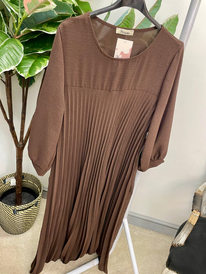 LADIES PLEATED CHIFFON MAXI DRESS - BLACK & BROWN