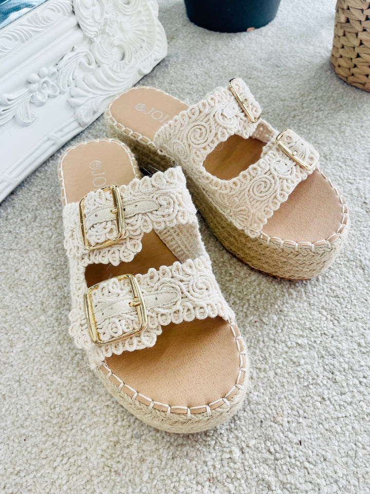 LADIES WOMENS CREAM CROCHET FLATFORM SUMMER SLIDER SANDALS