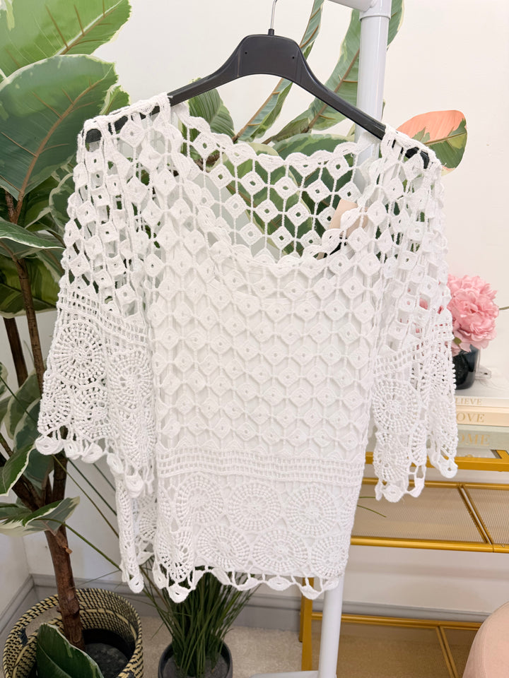 Ladies Fashion White Crochet Short Sleeve Top
