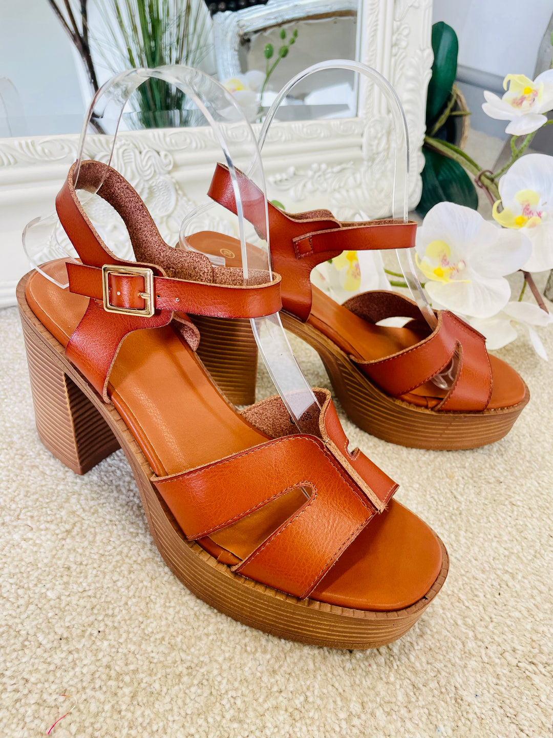 TAN CHUNKY HIGH HEEL SANDALS 7885 size