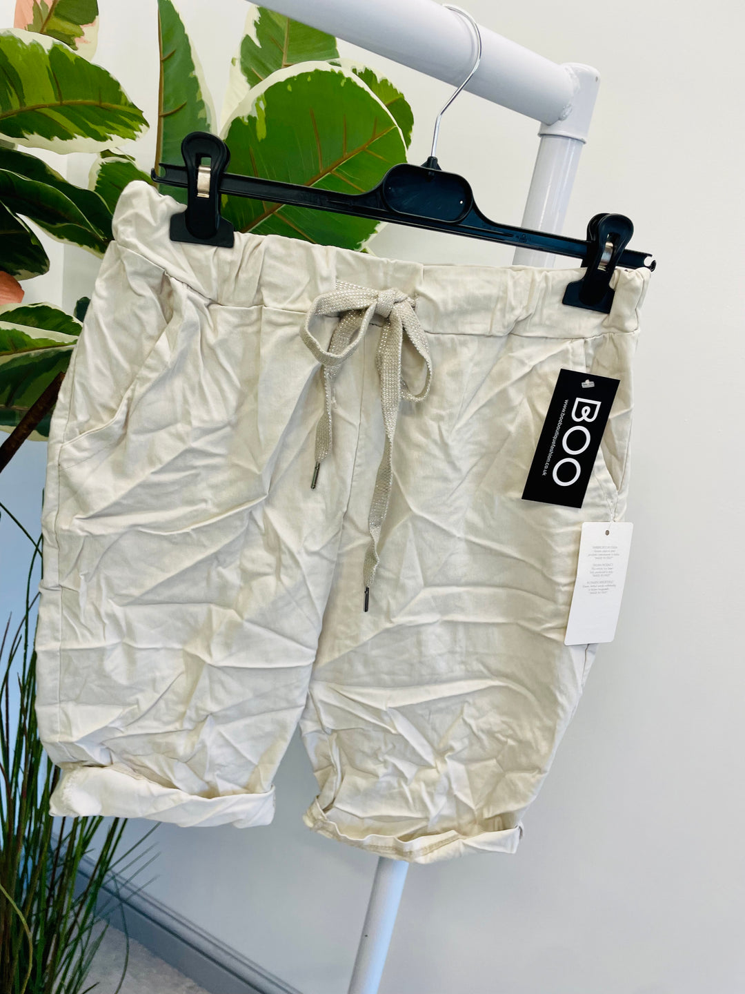 LADIES STRETCH SUMMER MAGIC SHORTS - 13 COLOURS