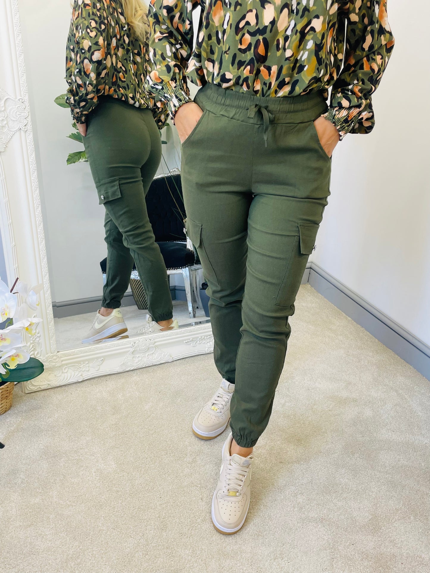 The FLO stretch cargo trousers - 6 colours