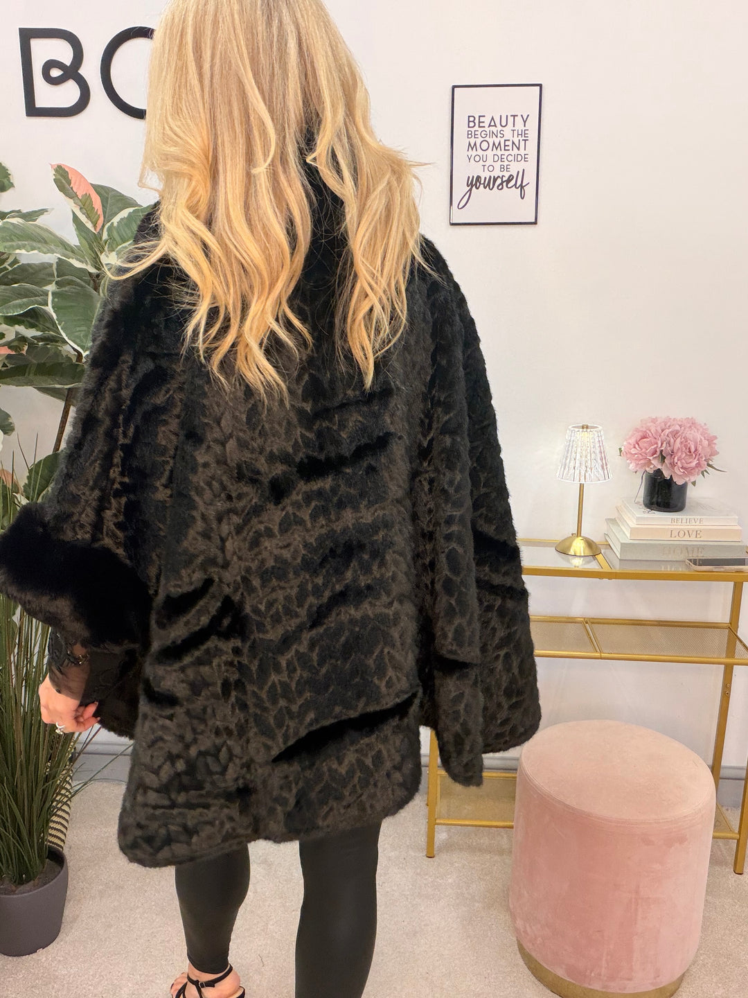 The EMILY luxe faux fur cape - 5 colours