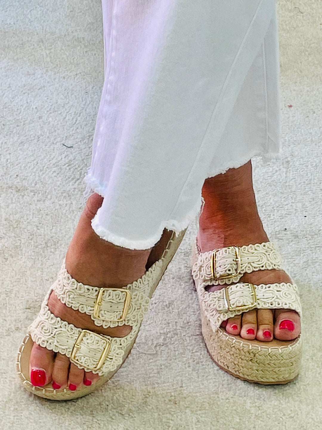 LADIES WOMENS CREAM CROCHET FLATFORM SUMMER SLIDER SANDALS