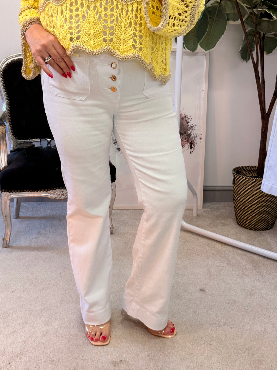 The MINNY white wide leg jeans - sizes 8 to 14