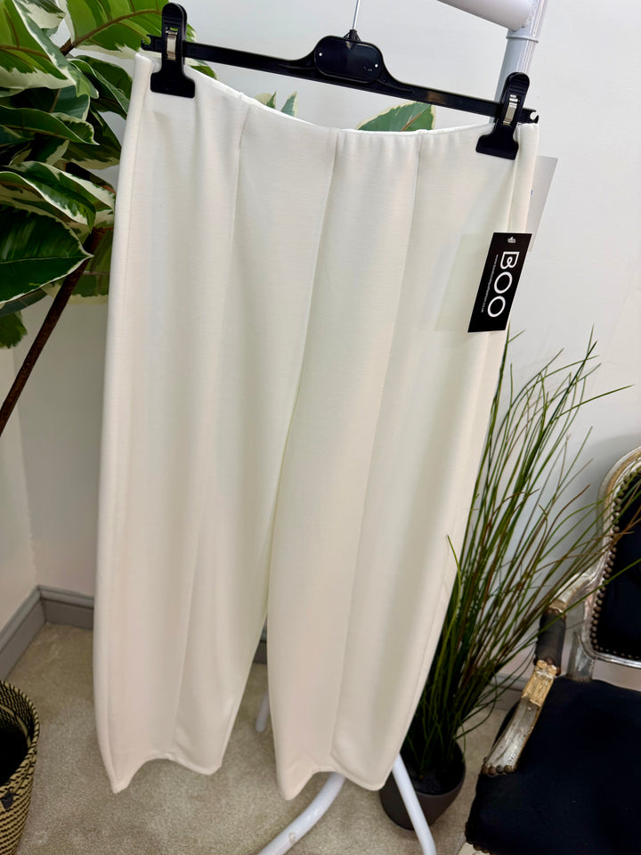 LADIES PLUS SIZE STRAIGHT LEG SCUBA TROUSERS - BLACK, BEIGE & WHITE