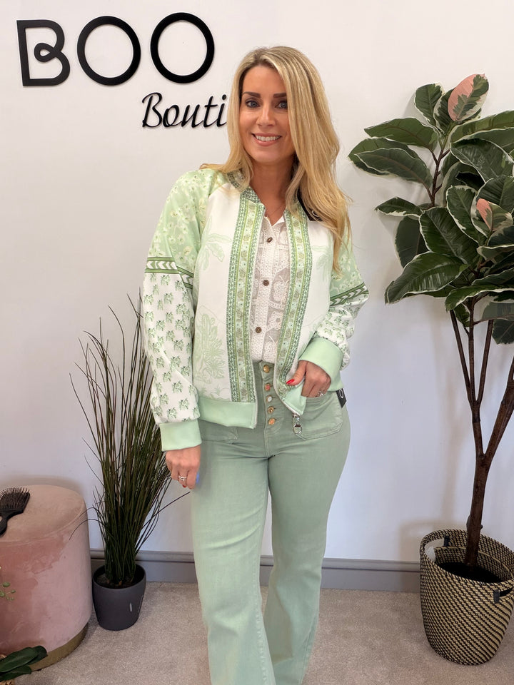 The LAURA jacket - 2 colours