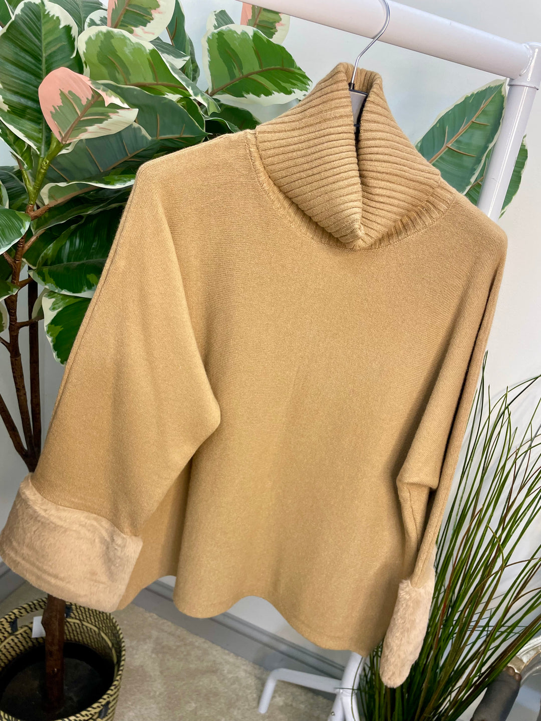 LADIES KNITTED FAUX FUR CUFF JUMPER - BURGUNDY, GREY, BLACK, BROWN, BEIGE, CAMEL
