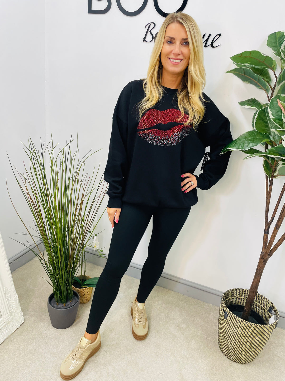 The EVITA sweatshirt