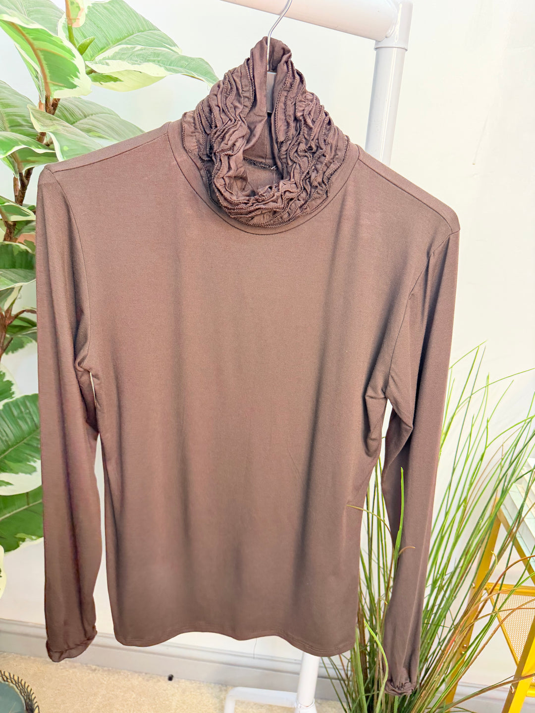 Women’s ruffle roll neck basic layering top chocolate brown