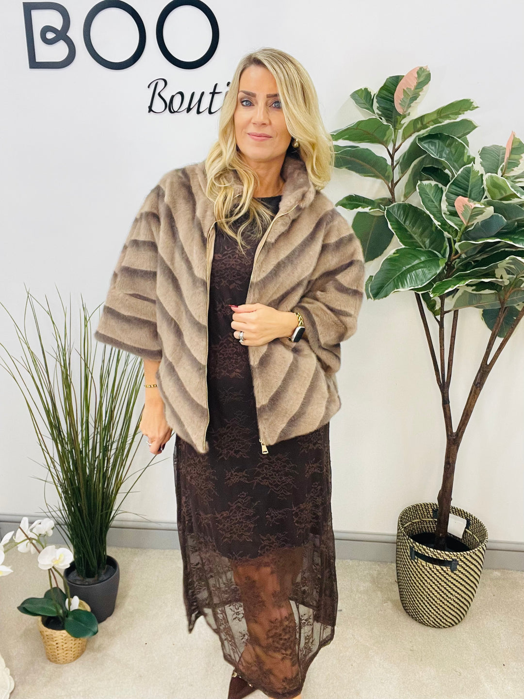 LADIES LUXURY FAUX FUR CAPE JACKET - BROWN, MINK, CREAM LEOPARD