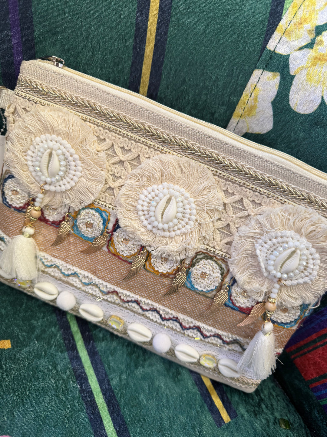 The JANE sparkly beach clutch bag - 14 styles