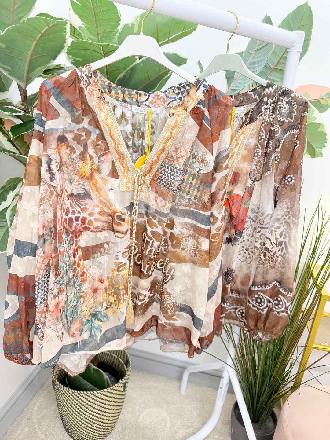 The PERRI blouse - 2 colours
