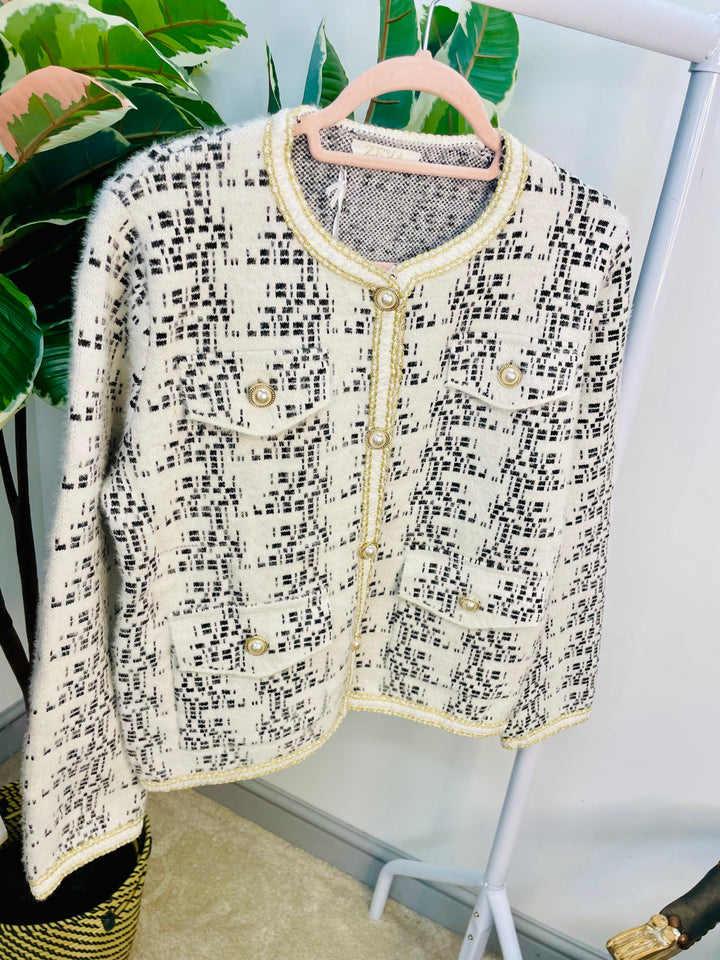 LADIES INSPIRED FLUFFY KNIT BOLERO CARDIGAN JACKET - WHITE & BLACK