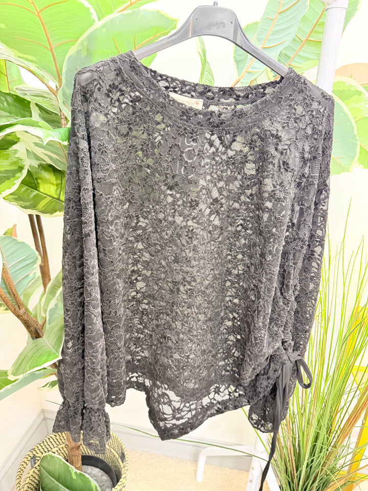 The MANDY top - 3 colours