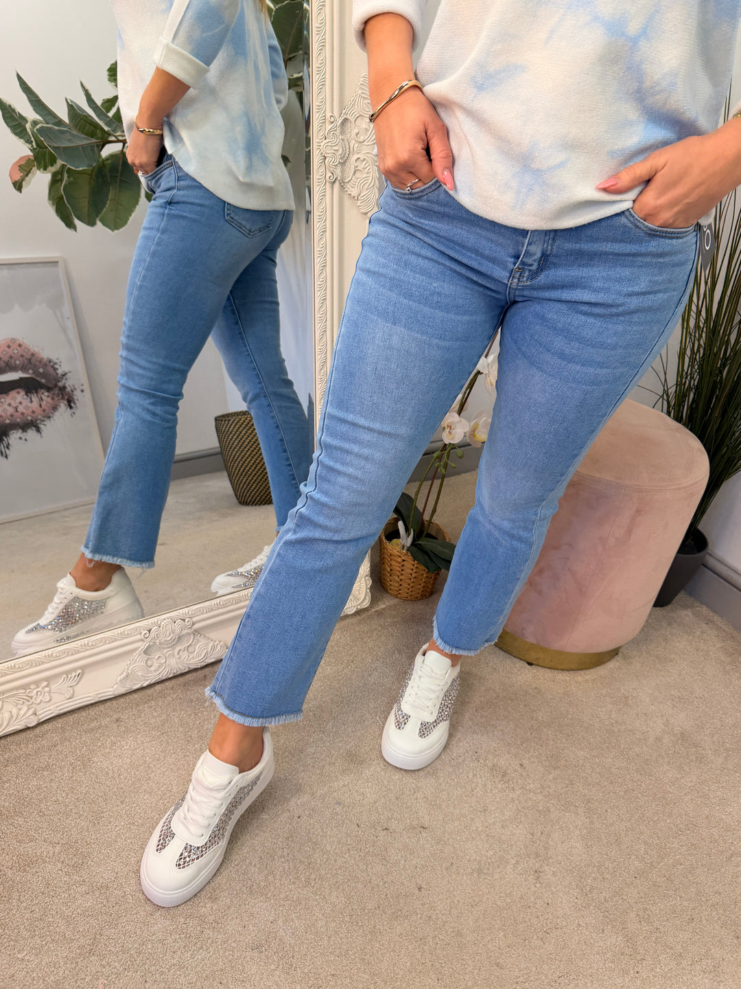 Ladies Fashion Blue Denim Ankle Grazer Jeans