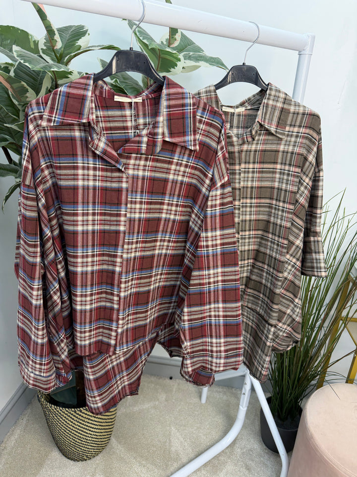 Women’s Check Oversize High Low Shirt  - red and mocha 