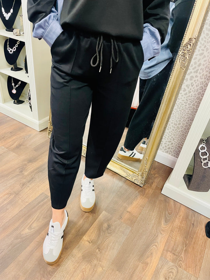 The ANNIE trousers - white and beige