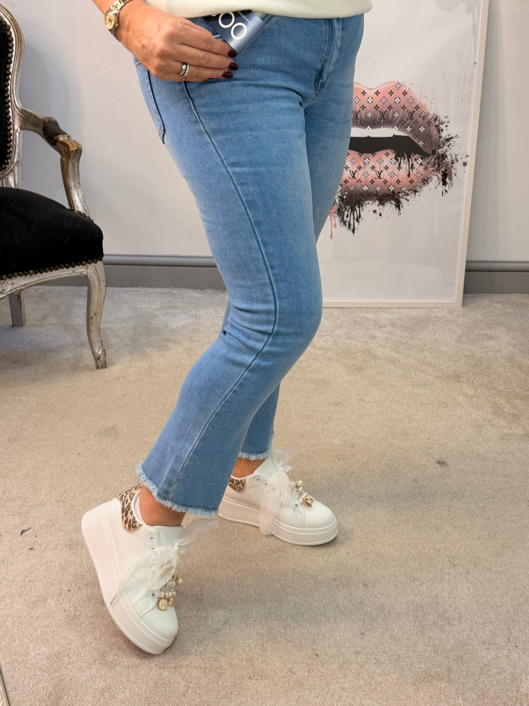 Ladies Fashion Blue Denim Ankle Grazer Jeans