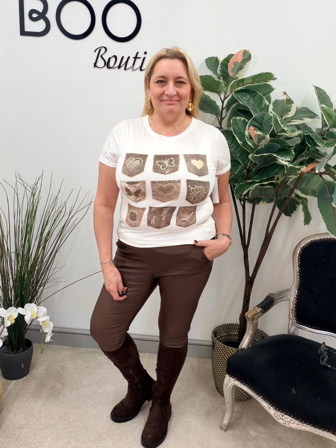 LADIES FASHION WHITE STRETCH T SHIRT