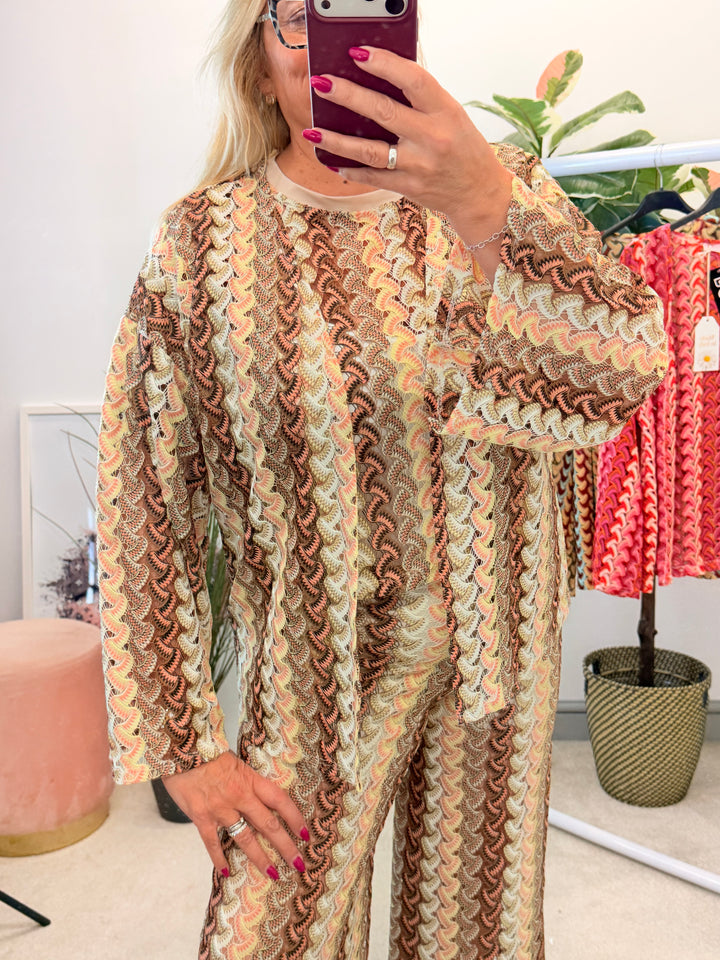 Ladies Crochet Zig Zag Bolero Cardigan Jacket - Black, Rust, Red