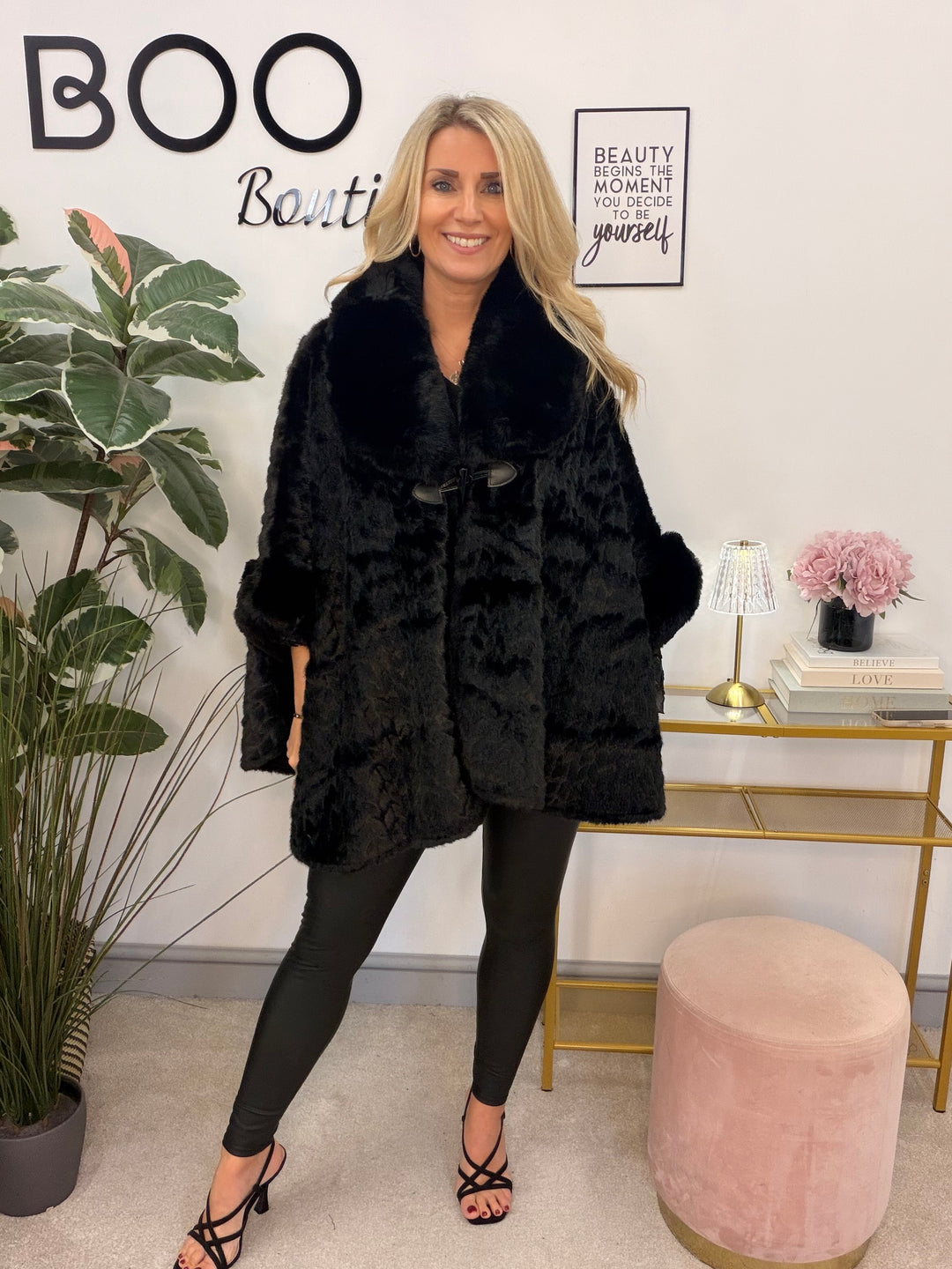 The EMILY luxe faux fur cape - 5 colours