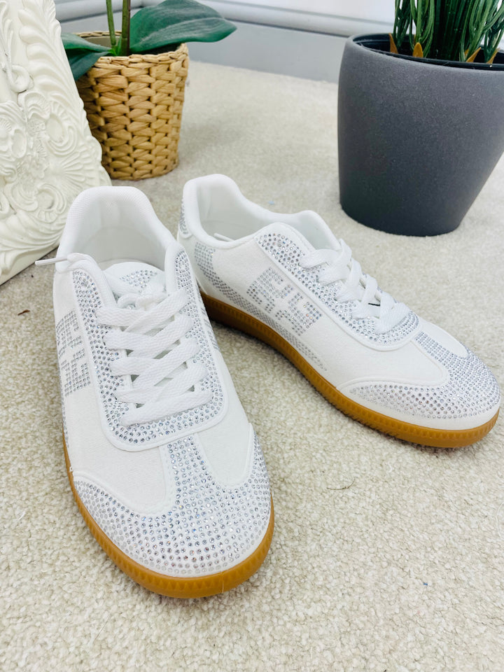 WHITE DIAMANTÉ TRAINERS ( 9000 ) sizes 3 to 8