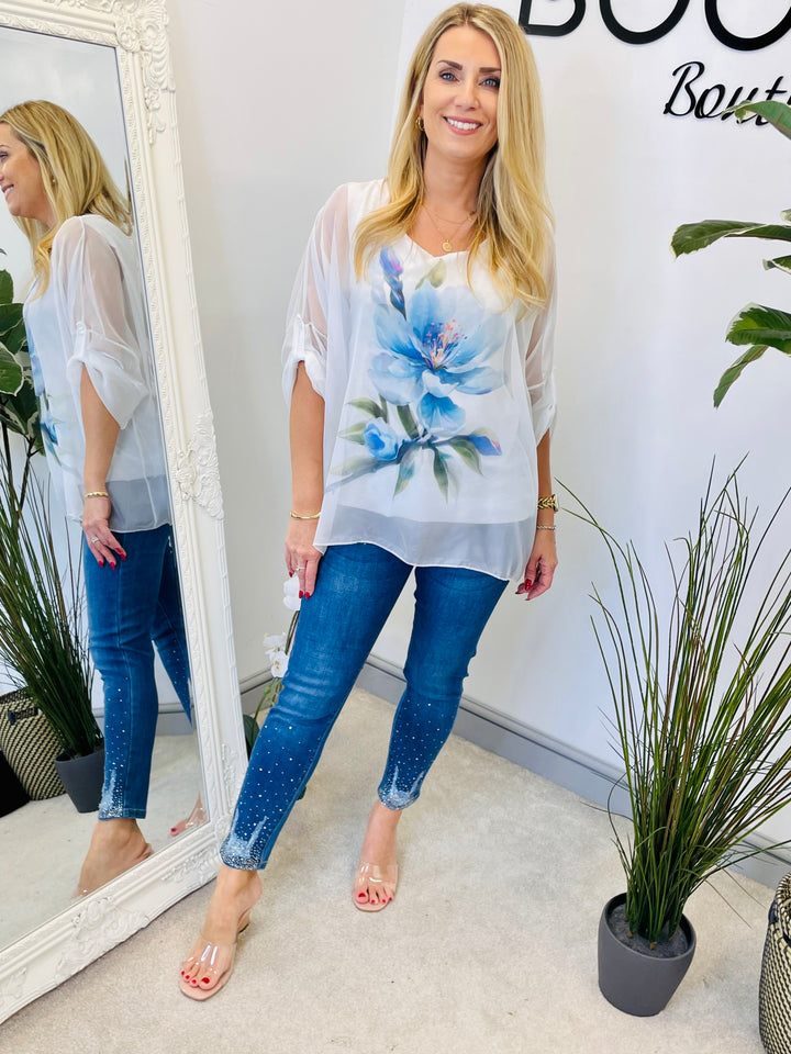 LADIES WHITE SILKY LOOSE FIT PRETTY FEMININE SUMMER TOP